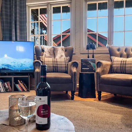 Beitostølen! Midt I Sentrum! In Out! Badstue-massasjedusj-steamdusj Leilighet