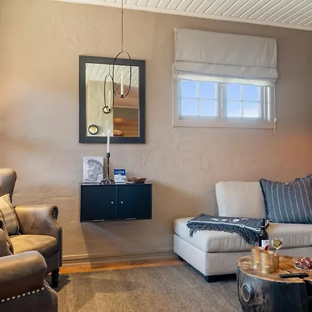 Beitostølen! Midt I Sentrum! In Out! Badstue-massasjedusj-steamdusj Beitostolen