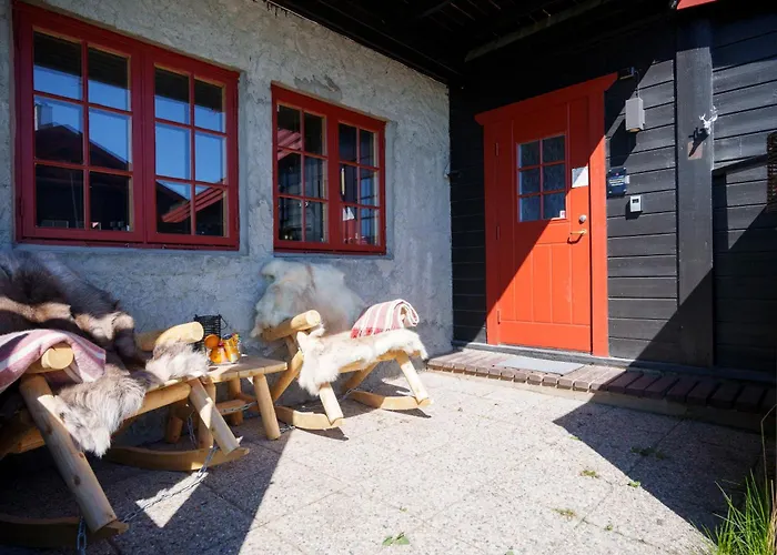 Daire Beitostolen! Midt I Sentrum! In Out! Badstue-massasjedusj-steamdusj